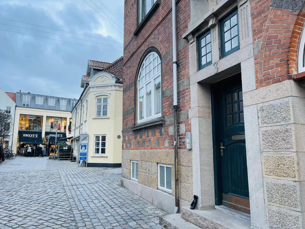 Aday - Studio Apartment In The Heart Of Aalborg Eksteriør billede